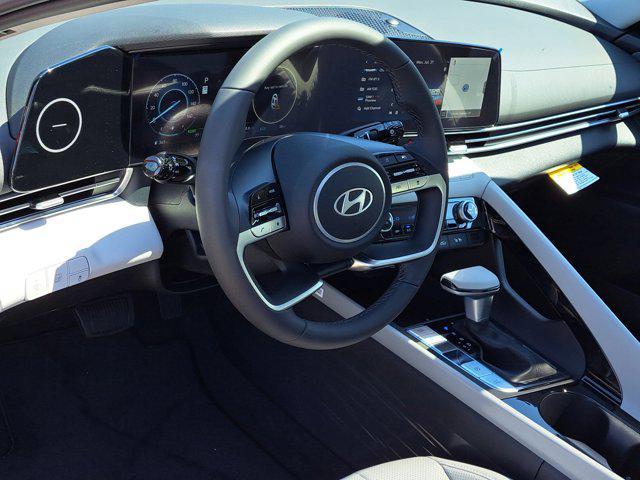Photo of 2025 Ultimate Red Hyundai ELANTRA