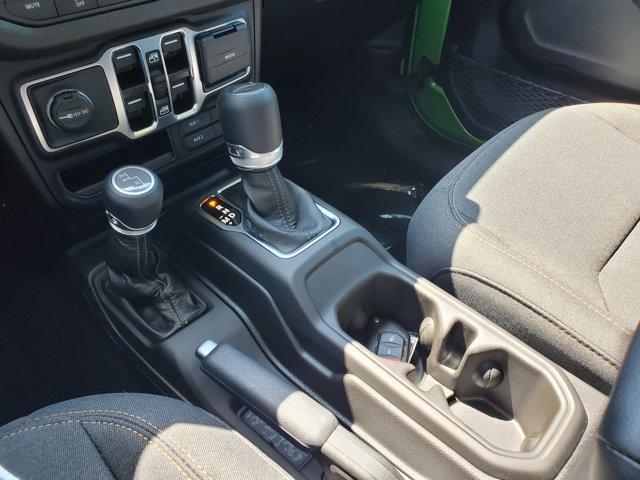 Photo of 2025 Black Clearcoat Jeep Gladiator