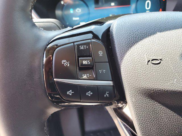 Photo of 2024 Silver Metallic Ford Escape