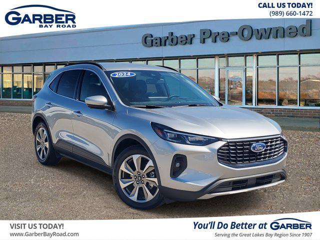 Photo of 2024 Silver Metallic Ford Escape