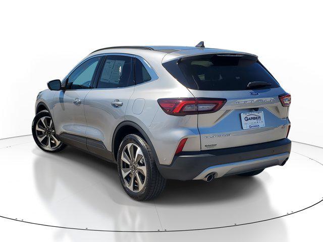 Photo of 2024 Silver Metallic Ford Escape