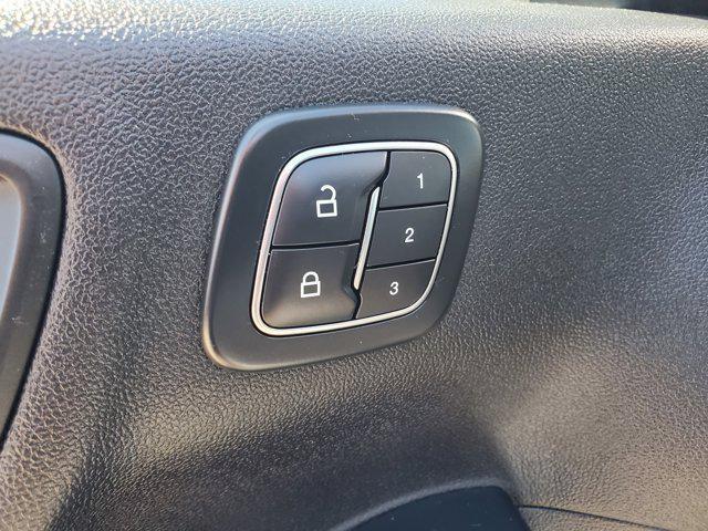 Photo of 2024 Silver Metallic Ford Escape