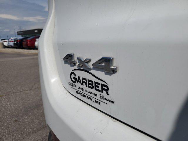Photo of 2024 Bright White Clearcoat Jeep Compass