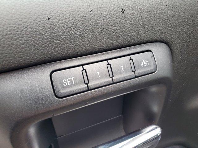 Photo of 2018 Black Chevrolet Silverado 1500