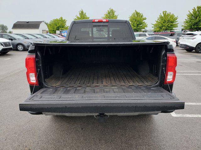 Photo of 2018 Black Chevrolet Silverado 1500