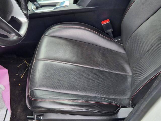 Photo of 2016 White Chevrolet Equinox