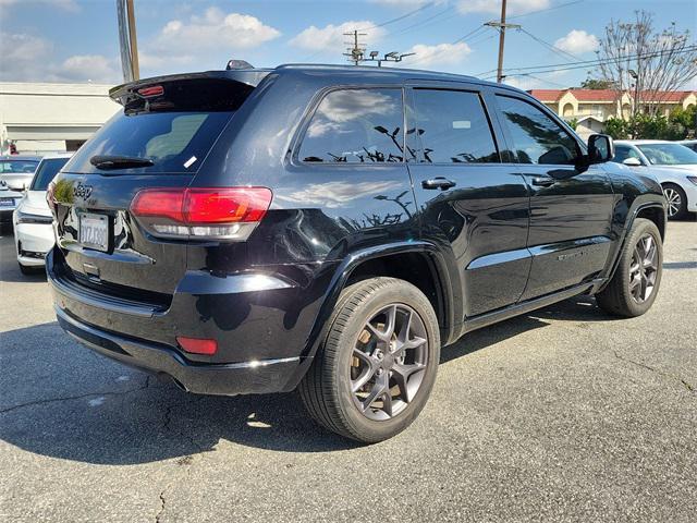 Photo of 2021 Diamond Black Crystal Pearlcoat Jeep Grand Cherokee
