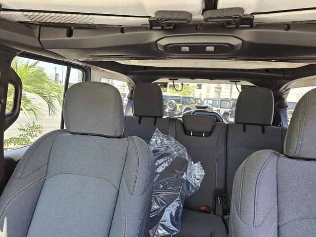 Photo of 2025 Anvil Clearcoat Jeep Wrangler