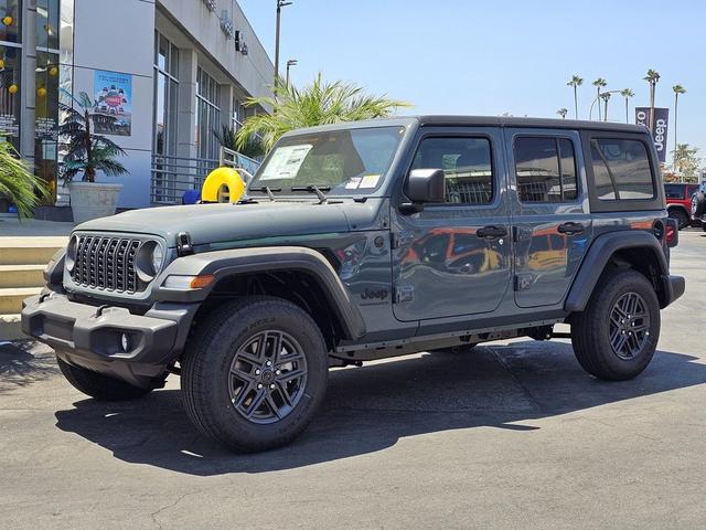 Photo of 2025 Anvil Clearcoat Jeep Wrangler