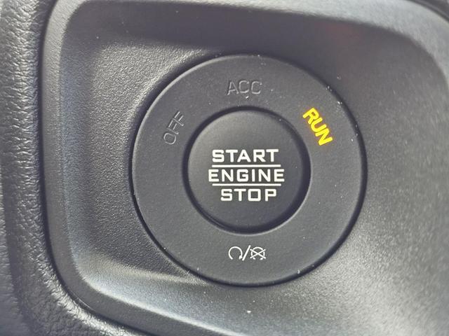 Photo of 2025 Anvil Clearcoat Jeep Wrangler
