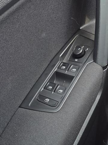 Photo of 2019 Blue Metallic Volkswagen Tiguan