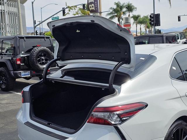 Photo of 2024 Ice Cap Toyota Camry Hybrid
