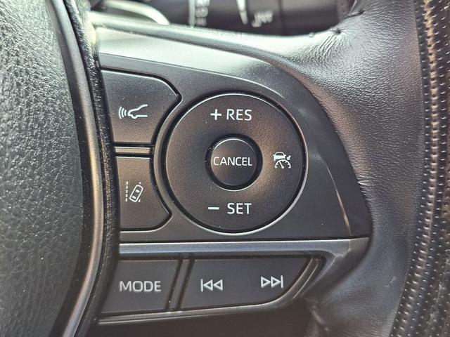 Photo of 2024 Ice Cap Toyota Camry Hybrid