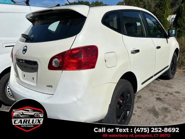 Photo of 2013 Pearl White Nissan Rogue