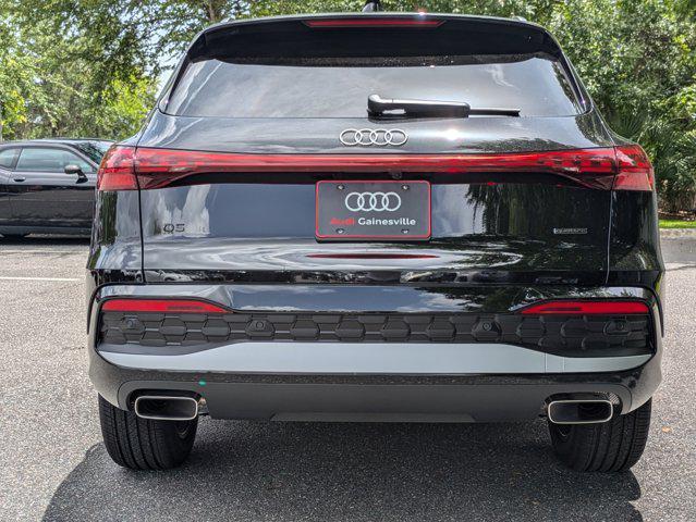 Photo of 2025 Mythos Black Metallic Audi Q5