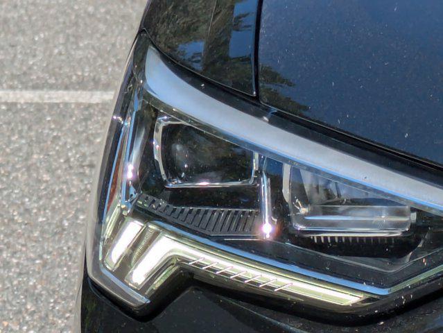Photo of 2022 Black Metallic Audi Q3
