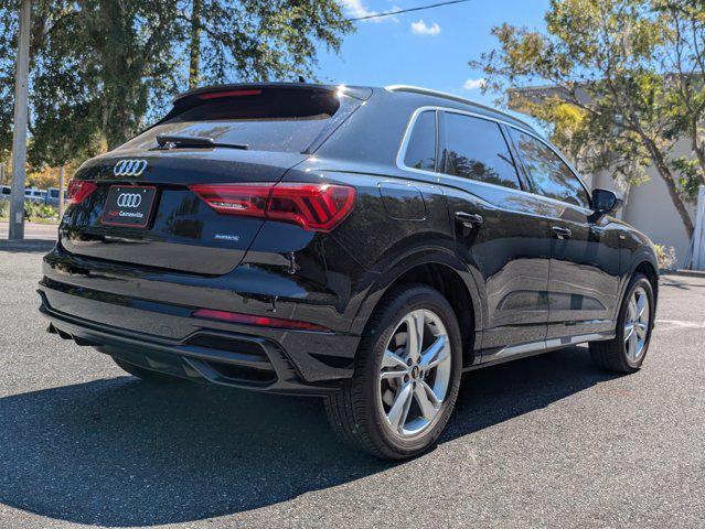 Photo of 2022 Black Metallic Audi Q3