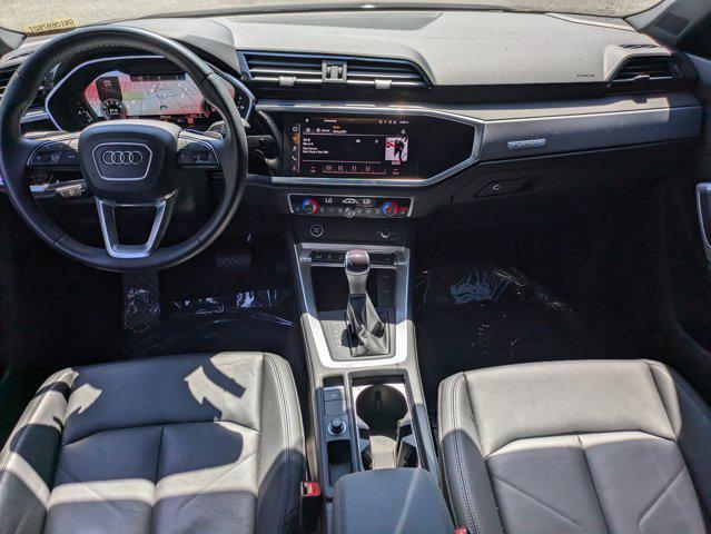 Photo of 2022 Black Metallic Audi Q3