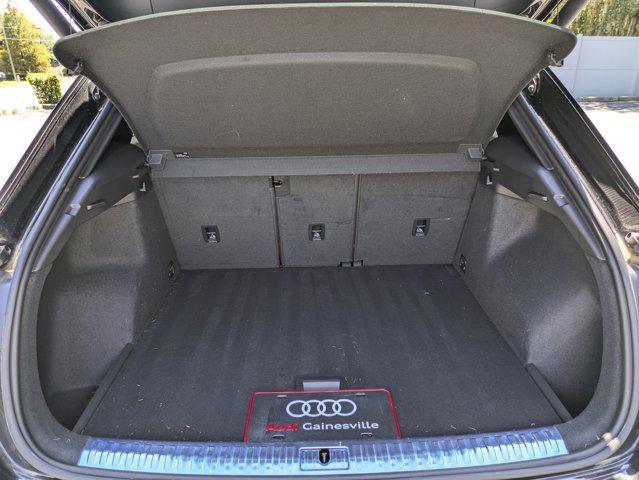 Photo of 2022 Black Metallic Audi Q3