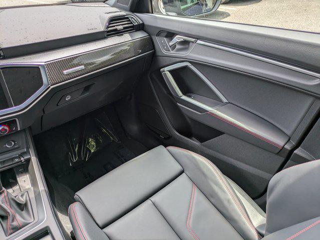 Photo of 2025 Navarra Blue Metallic Audi Q3