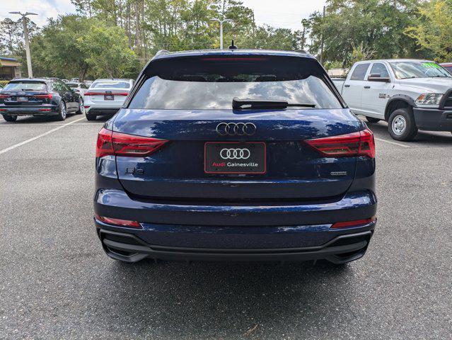 Photo of 2025 Navarra Blue Metallic Audi Q3