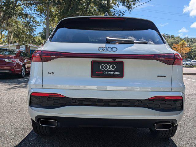Photo of 2025 Glacier White Metallic Audi Q5