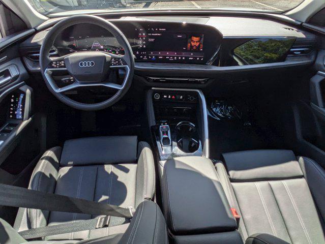 Photo of 2025 Glacier White Metallic Audi Q5