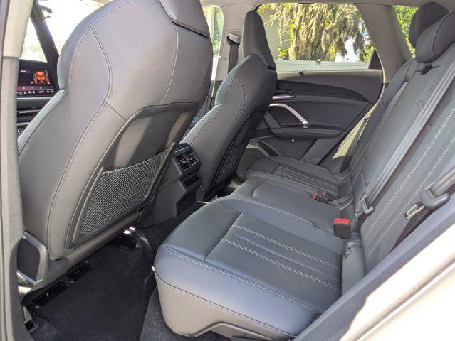 Photo of 2025 Glacier White Metallic Audi Q5