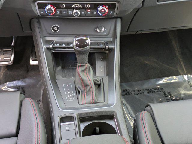 Photo of 2025 Glacier White Metallic Audi Q3