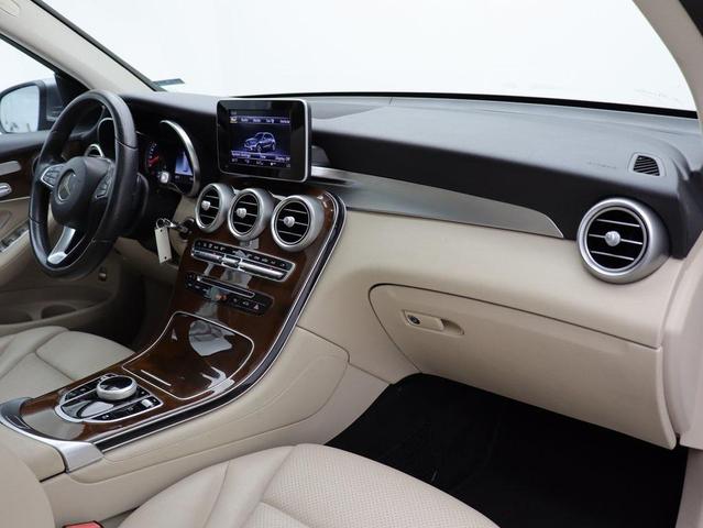 Photo of 2018 Selenite Grey Metallic Mercedes-Benz GLC 300