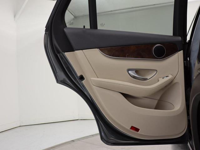 Photo of 2018 Selenite Grey Metallic Mercedes-Benz GLC 300