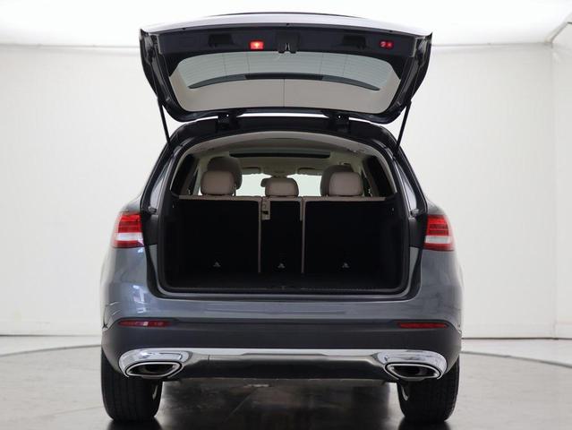 Photo of 2018 Selenite Grey Metallic Mercedes-Benz GLC 300