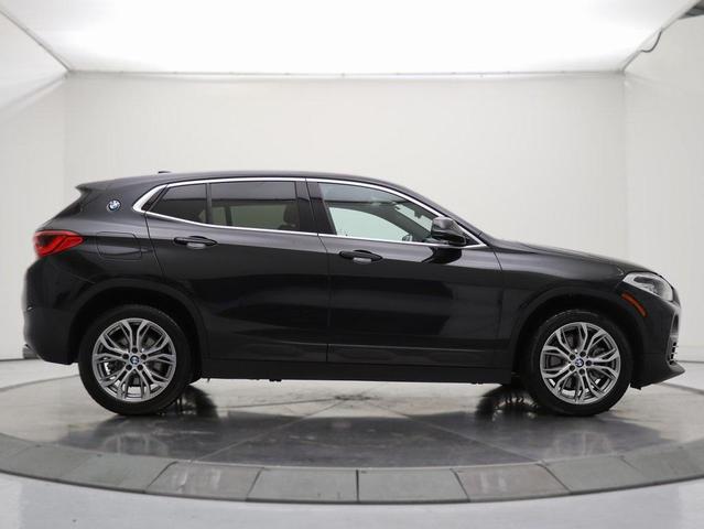 Photo of 2019 Black Sapphire Metallic BMW X2