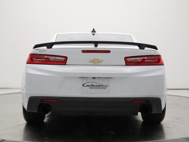 Photo of 2017 Summit White Chevrolet Camaro