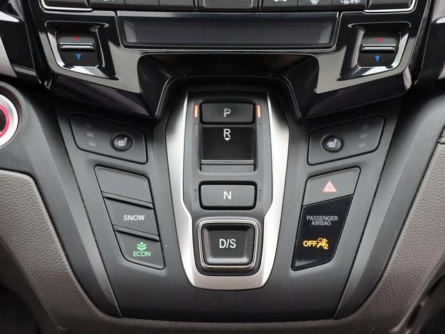 Photo of 2019 White Diamond Pearl Honda Odyssey