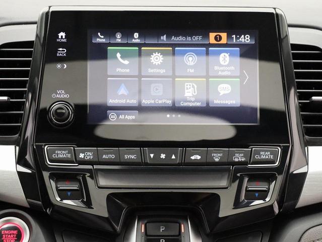 Photo of 2019 White Diamond Pearl Honda Odyssey