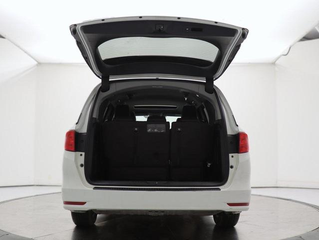 Photo of 2019 White Diamond Pearl Honda Odyssey