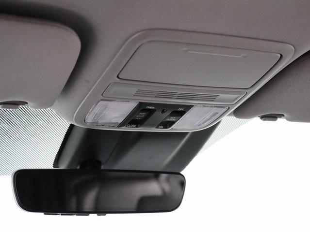 Photo of 2019 White Diamond Pearl Honda Odyssey