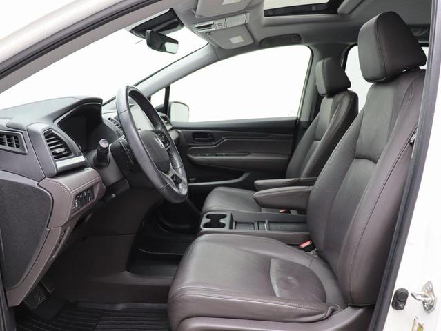 Photo of 2019 White Diamond Pearl Honda Odyssey