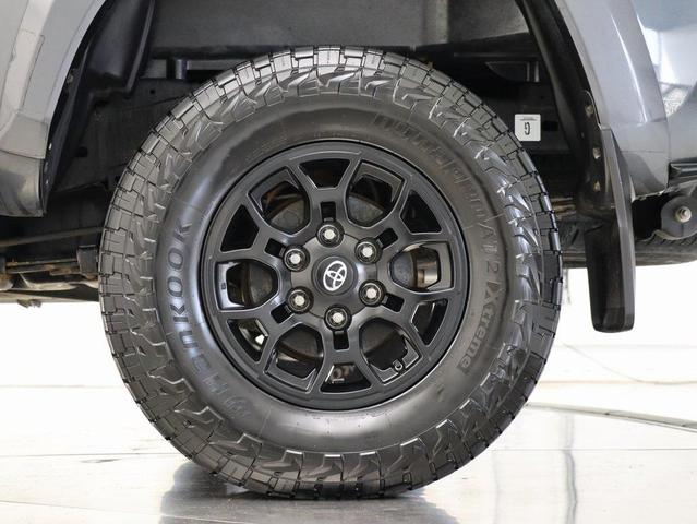 Photo of 2020 Magnetic Gray Metallic Toyota Tacoma