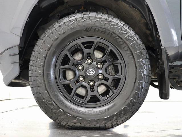 Photo of 2020 Magnetic Gray Metallic Toyota Tacoma