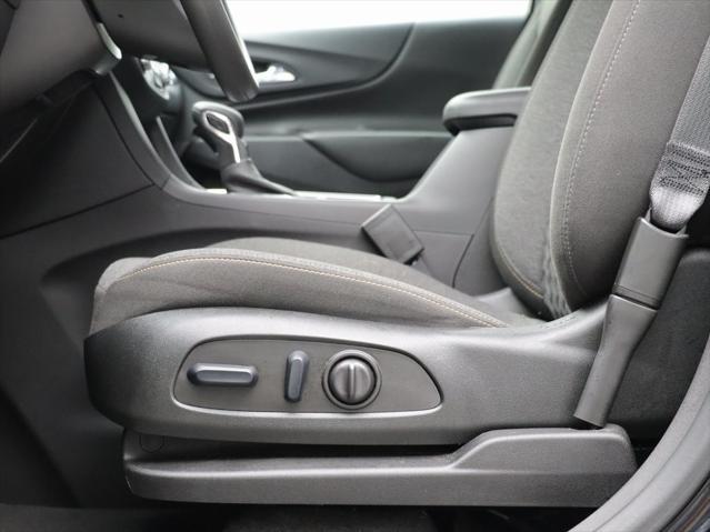 Photo of 2023 Mosaic Black Metallic Chevrolet Equinox