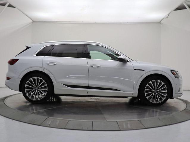 Photo of 2019 Glacier White Audi e-tron