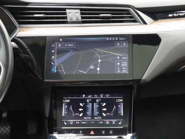 Photo of 2019 Glacier White Audi e-tron