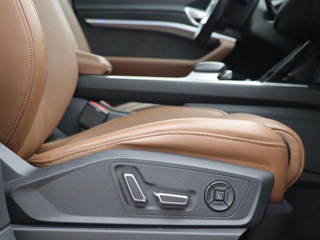 Photo of 2019 Glacier White Audi e-tron