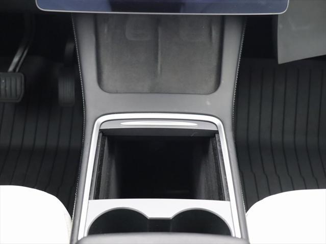 Photo of 2021 Deep Blue Metallic Tesla Model Y