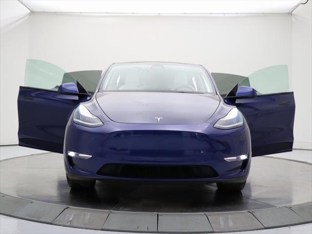 Photo of 2021 Deep Blue Metallic Tesla Model Y