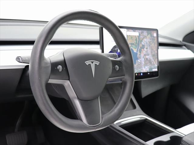 Photo of 2021 Deep Blue Metallic Tesla Model Y