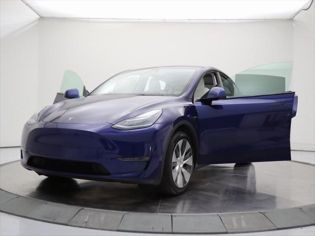 Photo of 2021 Deep Blue Metallic Tesla Model Y
