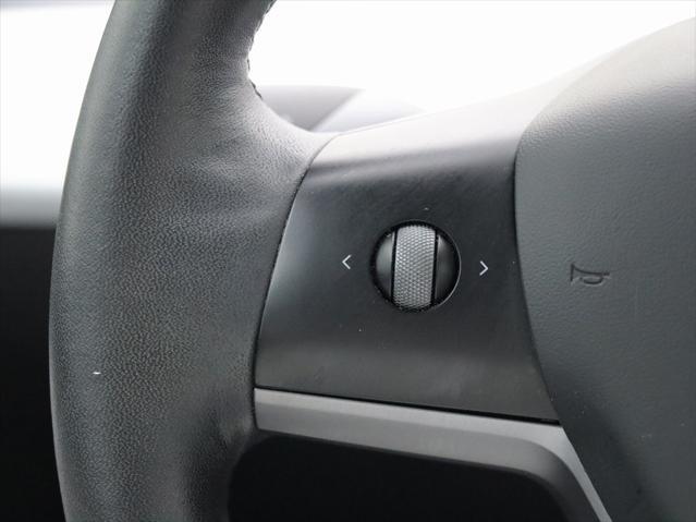 Photo of 2021 Deep Blue Metallic Tesla Model Y